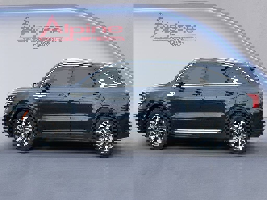 Used 2023 Kia Sorento SX Prestige w/ Panoramic Sunroof Package image 2