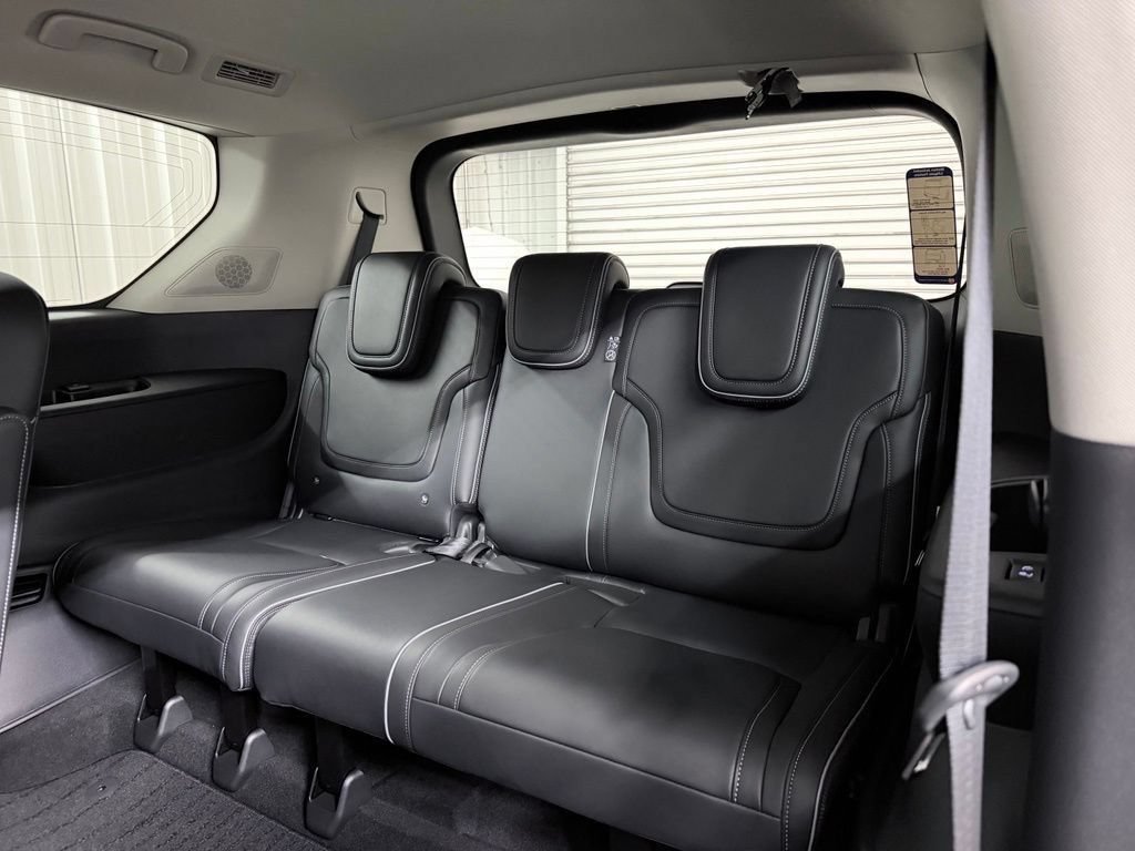 Certified 2026 INFINITI QX80 Luxe w/ Cargo Package RWD image 36