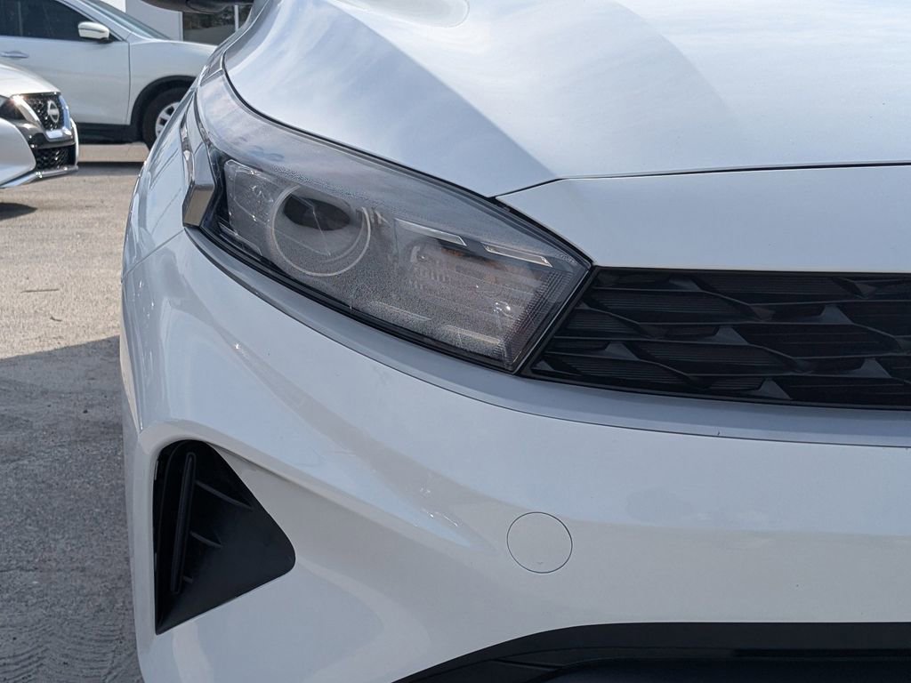 Used 2024 Kia Forte LXS image 9