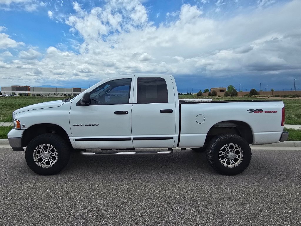Used 2004 Dodge Ram 2500 Truck SLT w/ Off-Road Group AWD/4WD image 2