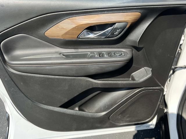 Used 2020 GMC Terrain SLE w/ Driver Convenience Package FWD image 15