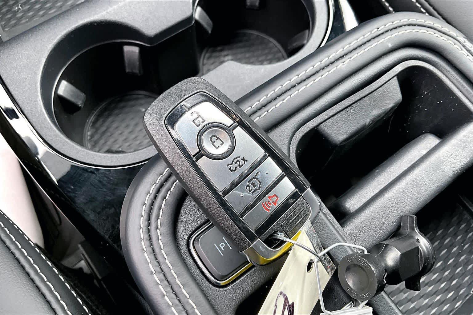 Certified 2025 Ford Mustang Mach-E GT AWD/4WD image 14
