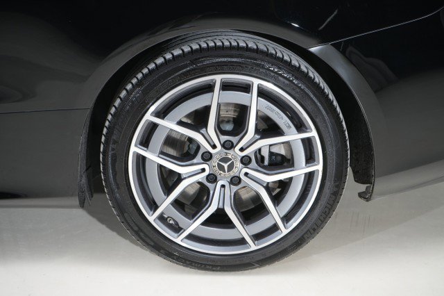 Used 2023 Mercedes-Benz E 450 4MATIC Cabriolet image 35