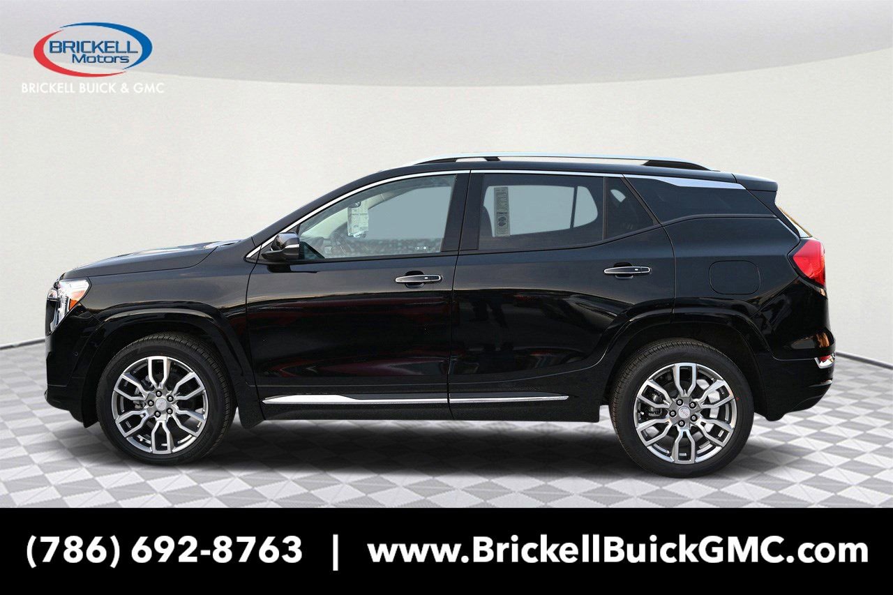 New 2024 GMC Terrain Denali w/ Denali Premium Package image 8