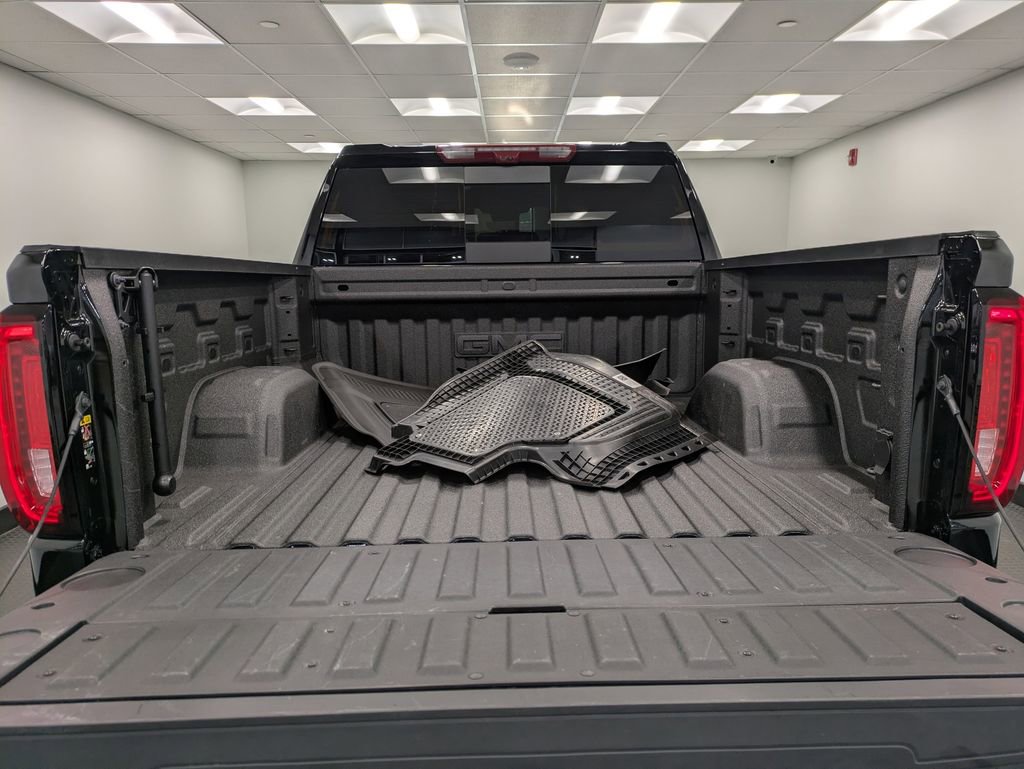 Used 2025 GMC Sierra 1500 AT4 w/ Technology Package image 25