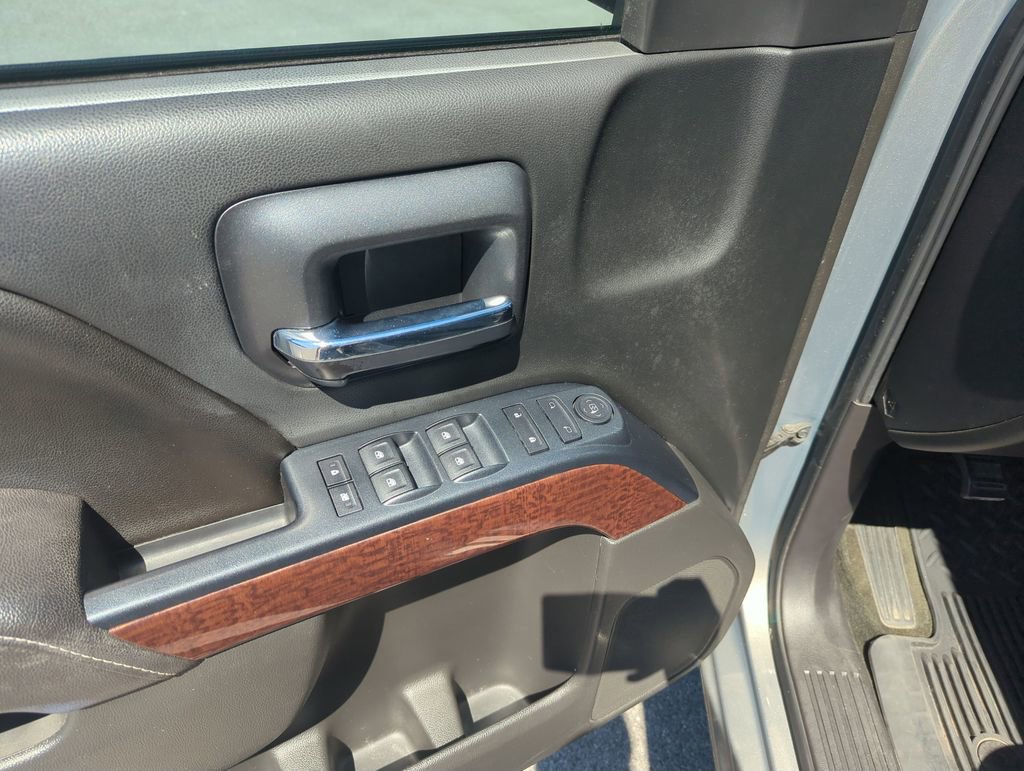 Used 2017 GMC Sierra 1500 SLE w/ SLE Value Package image 18