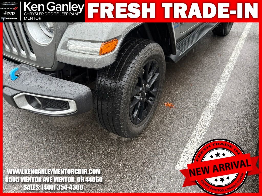 Used 2022 Jeep Wrangler Unlimited Sahara w/ Cold Weather Group image 5