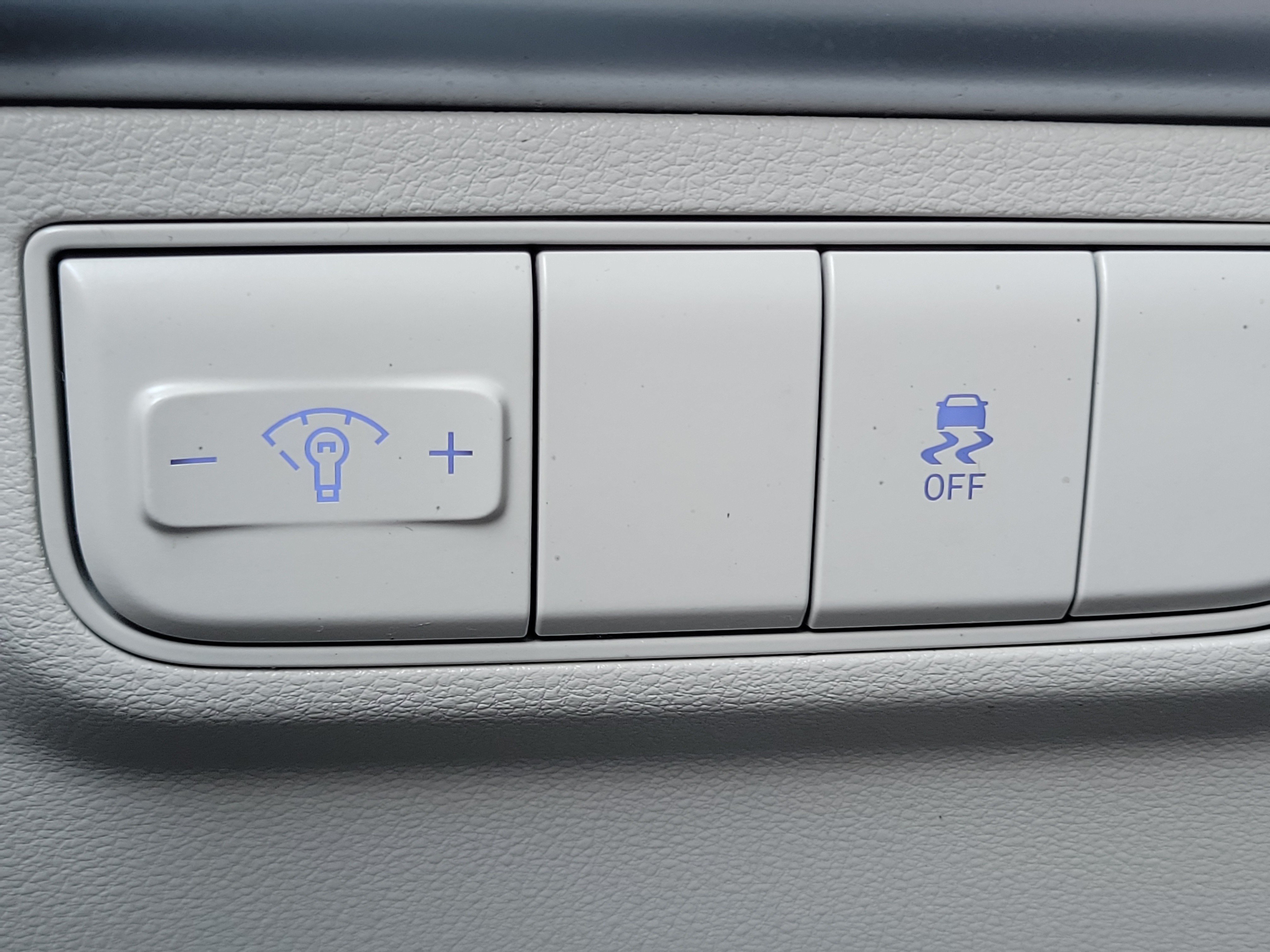 Certified 2025 Hyundai Tucson SE FWD image 19