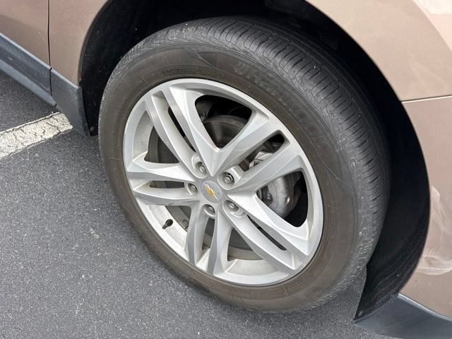 Used 2018 Chevrolet Equinox Premier FWD image 9