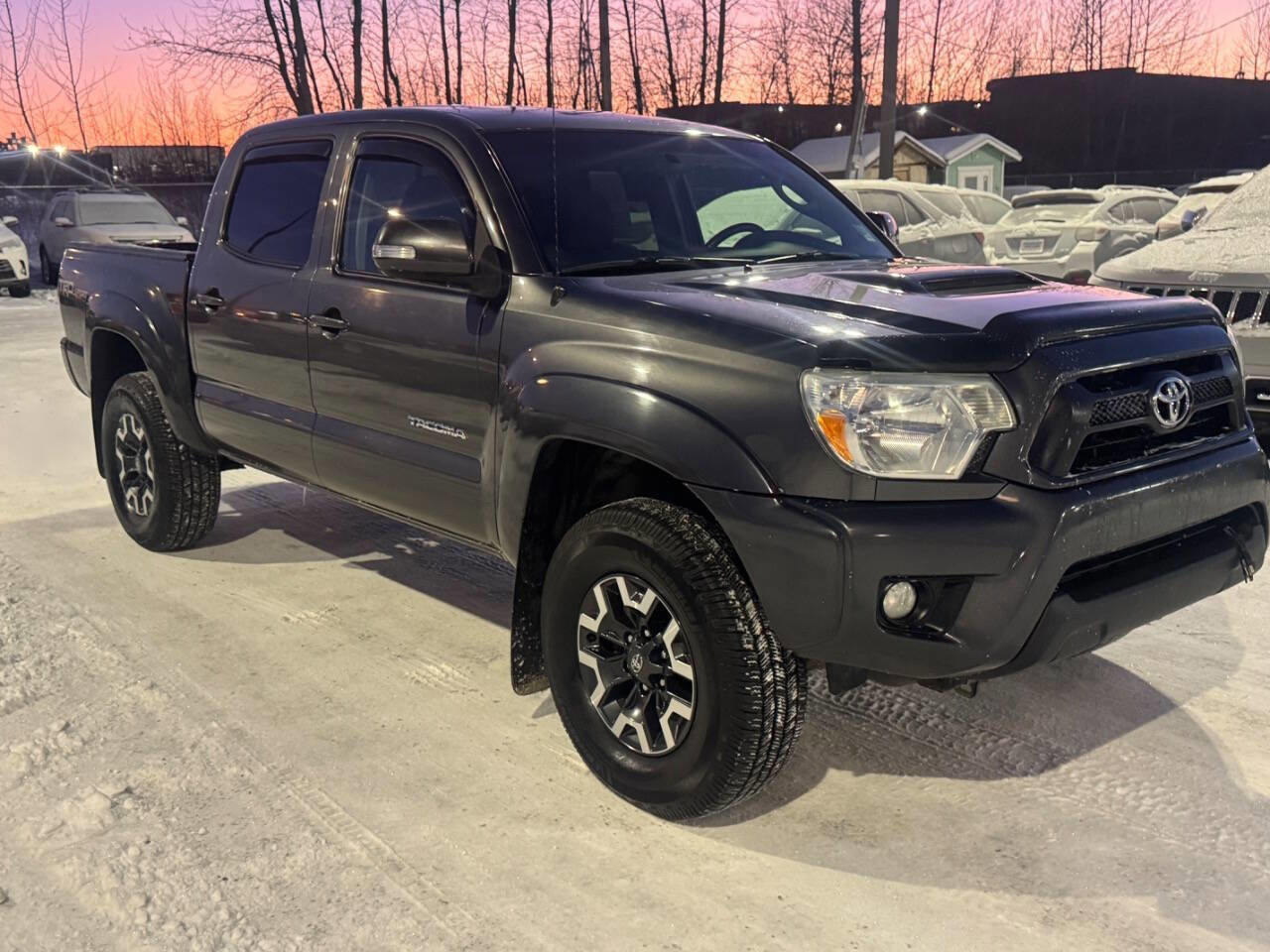 Used 2015 Toyota Tacoma PreRunner w/ TRD Sport Package image 8