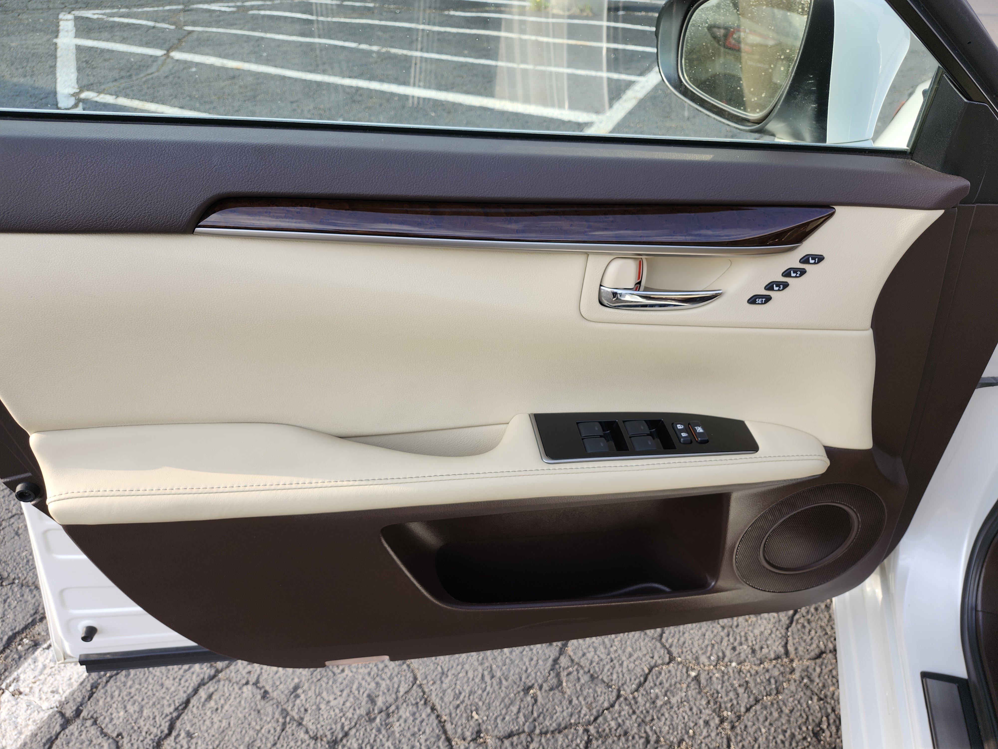 Used 2017 Lexus ES 350 image 28