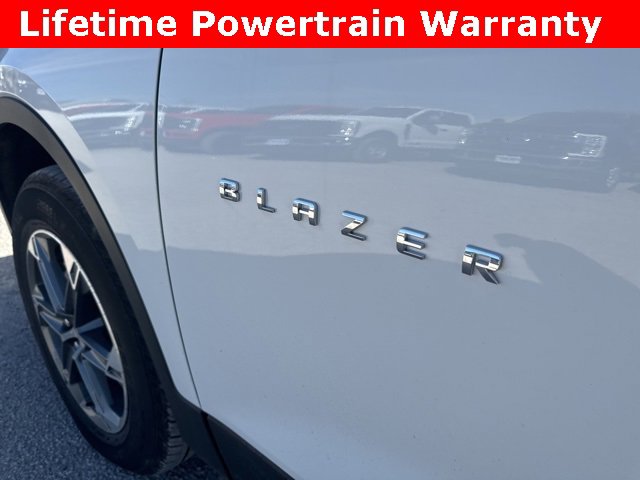 Used 2025 Chevrolet Blazer LT image 10