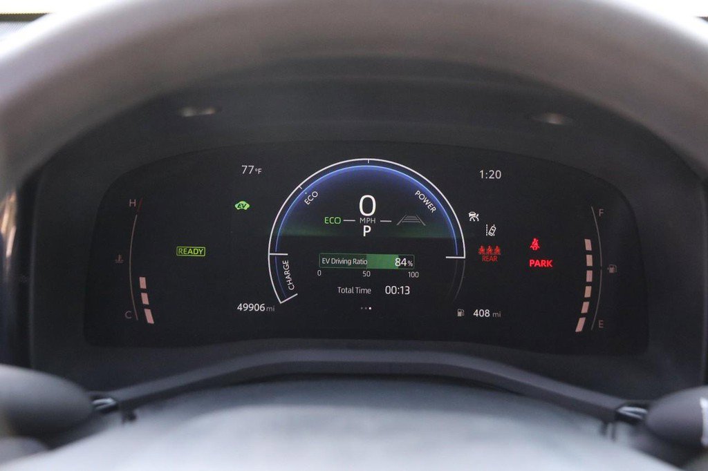 Used 2025 Toyota Camry LE image 13