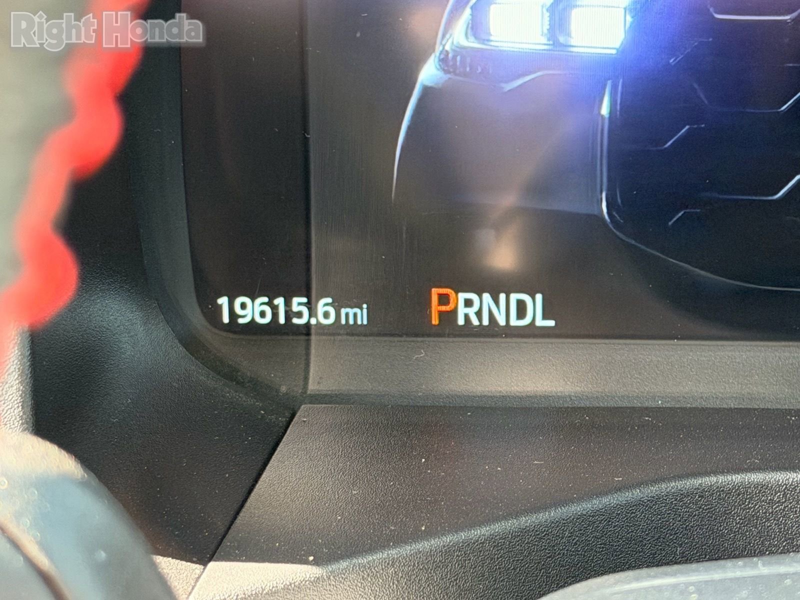 Used 2025 Ford Explorer ST-Line w/ Premium Package image 9