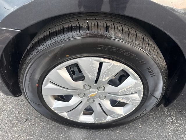 Used 2014 Chevrolet Cruze LS FWD image 11