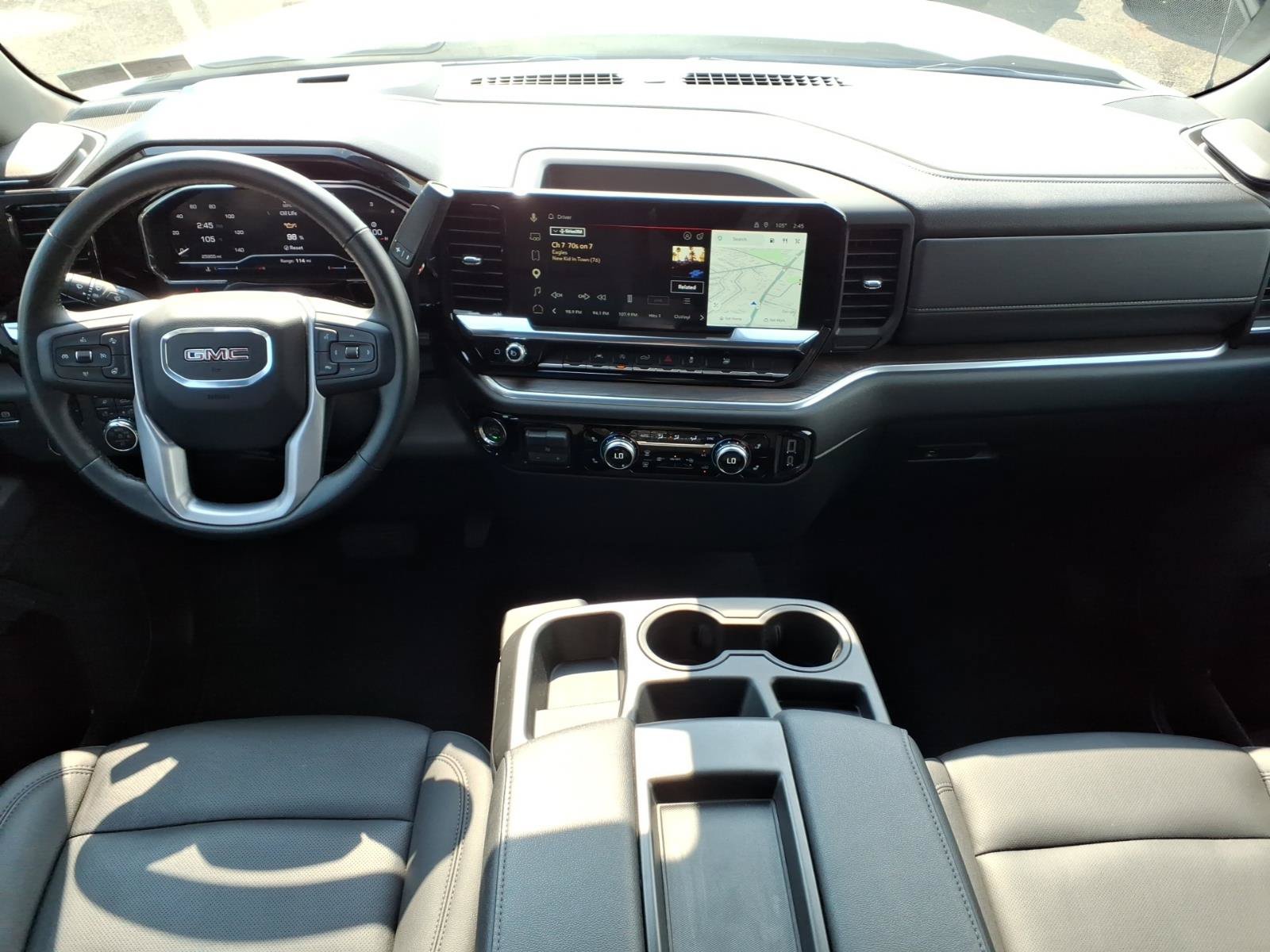 Used 2025 GMC Sierra 1500 SLT AWD/4WD image 12