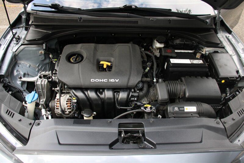 Used 2019 Hyundai Veloster 2.0 FWD image 18