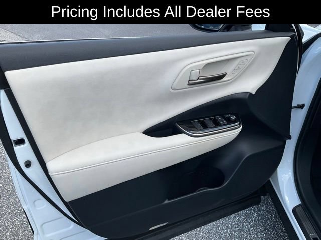 Used 2025 Toyota Crown w/ Advanced Technology Package AWD/4WD image 7