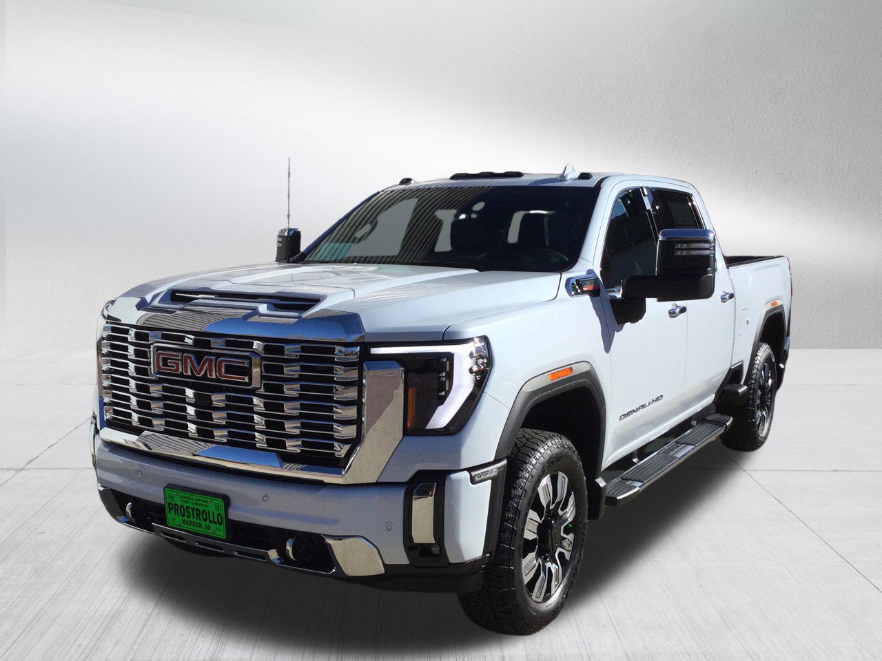 New 2026 GMC Sierra 3500 Denali w/ Denali Reserve Package image 2