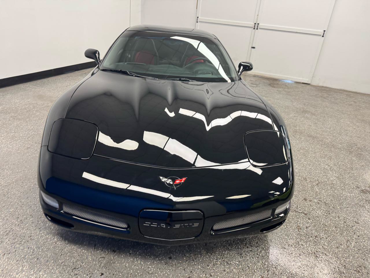Used 2004 Chevrolet Corvette Z06 w/ Memory Package RWD image 2