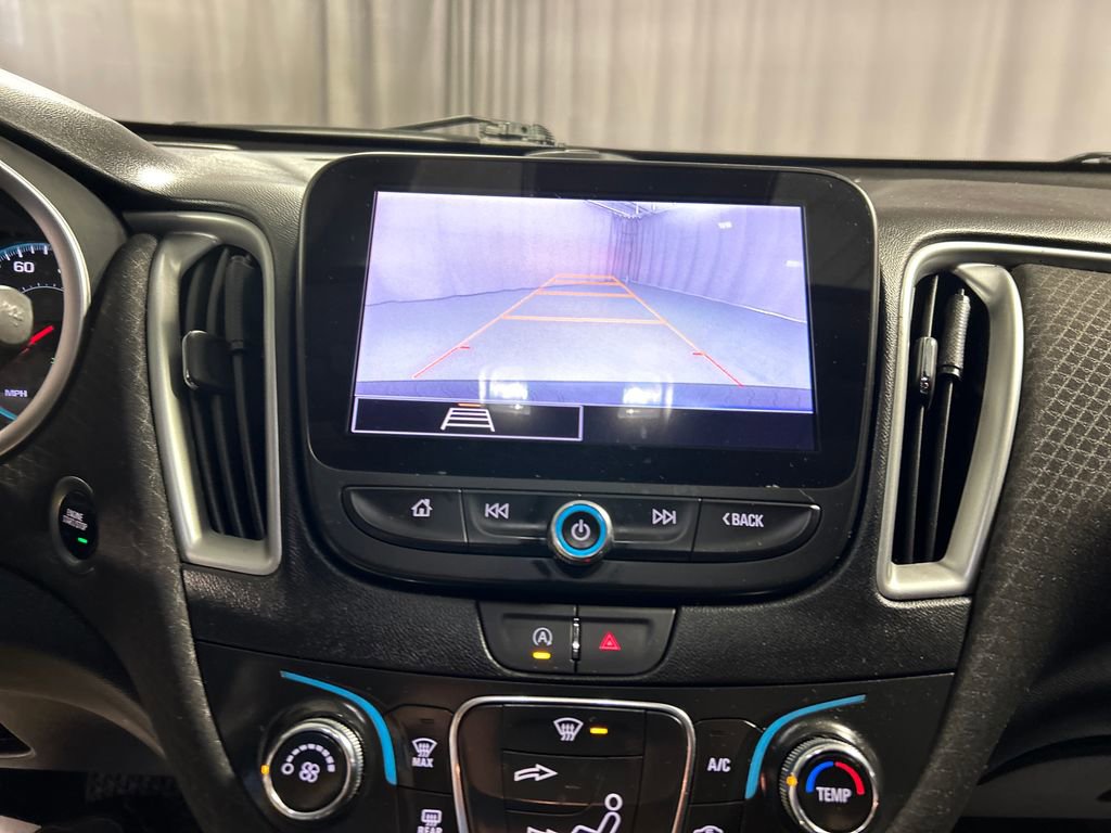 Used 2023 Chevrolet Malibu RS FWD image 18