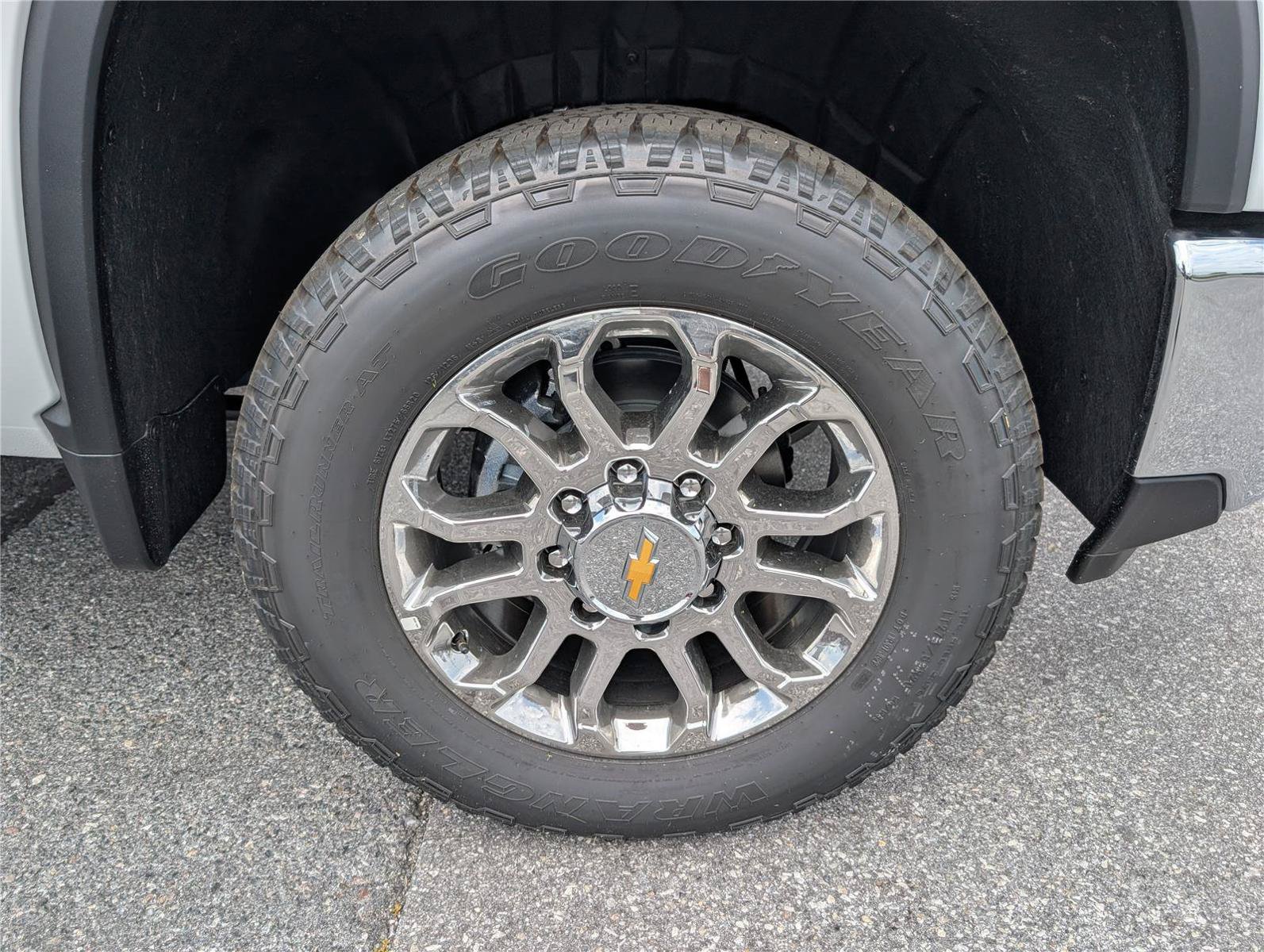 New 2026 Chevrolet Silverado 3500 LTZ w/ LTZ Convenience Package AWD/4WD image 5