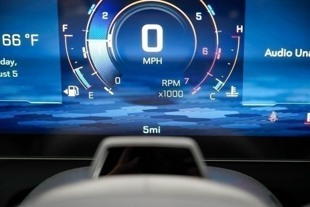 New 2026 Chevrolet Traverse LT w/ Enhanced Driving Package image 35
