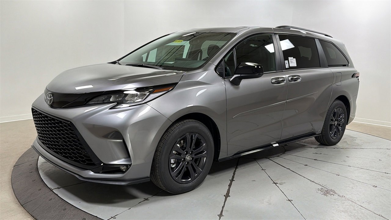New 2026 Toyota Sienna XSE