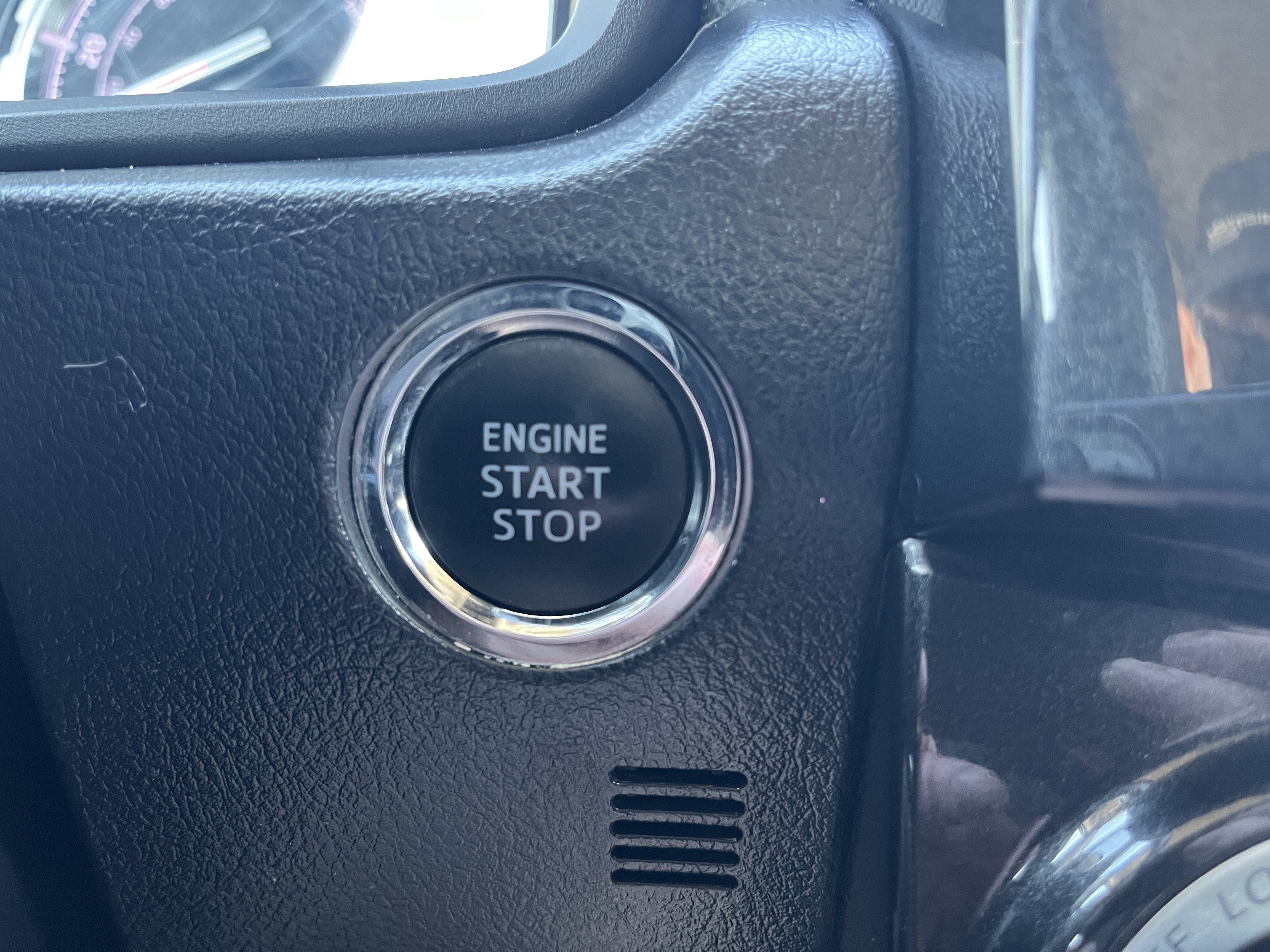 Used 2023 Toyota 4Runner TRD Off-Road Premium w/ Off Road Premium Plus Package AWD/4WD image 35