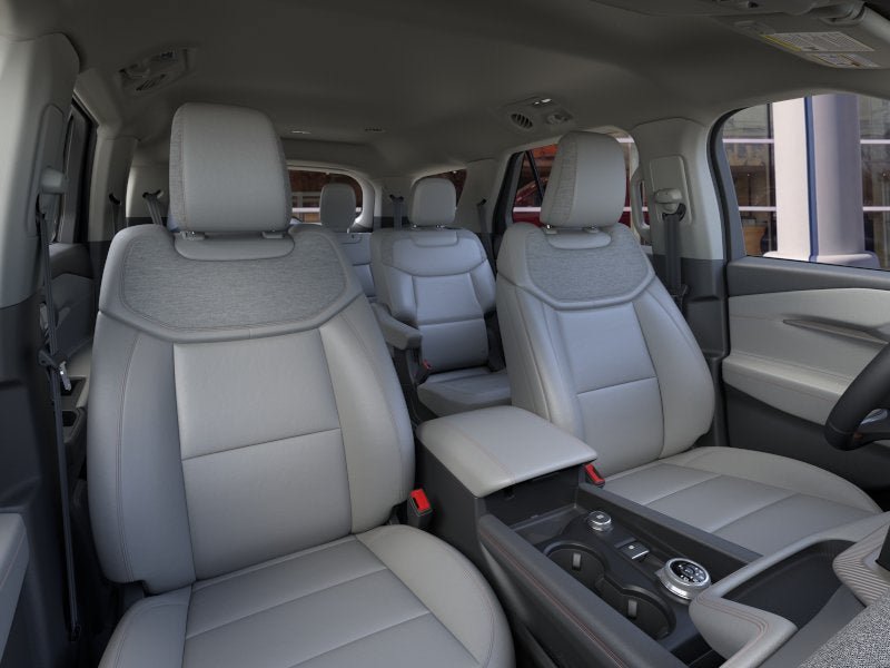New 2026 Ford Explorer Active w/ Active Comfort Package AWD/4WD image 10