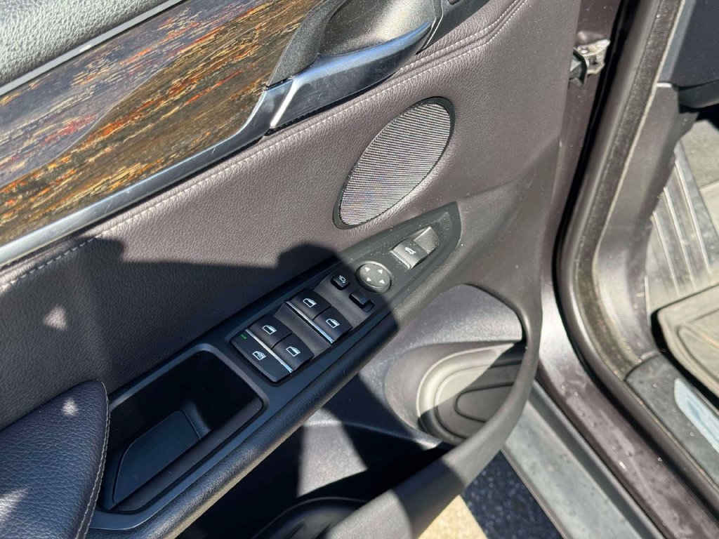 Used 2018 BMW X5 xDrive35i AWD/4WD image 19