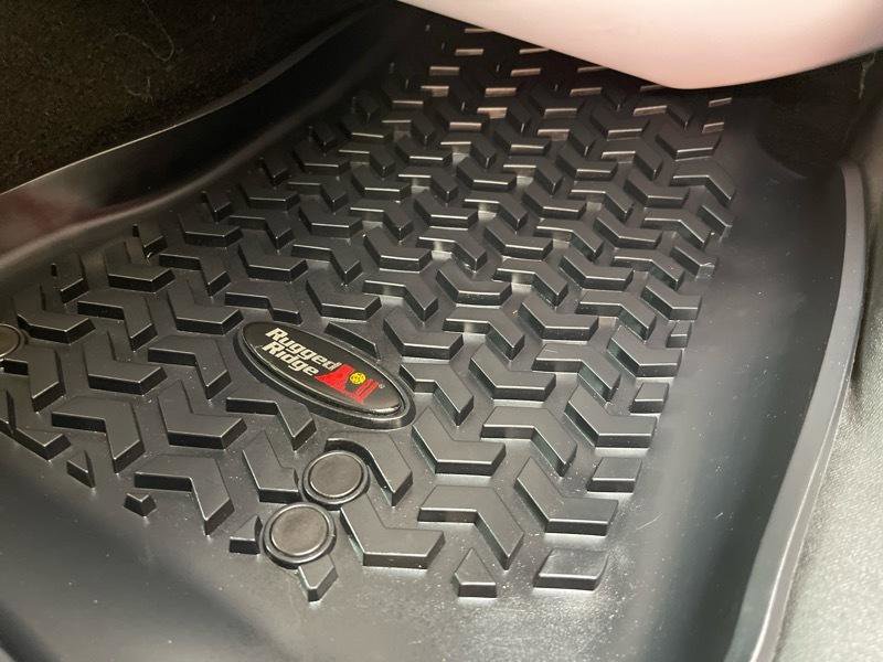 Used 2015 Jeep Wrangler Sahara image 36