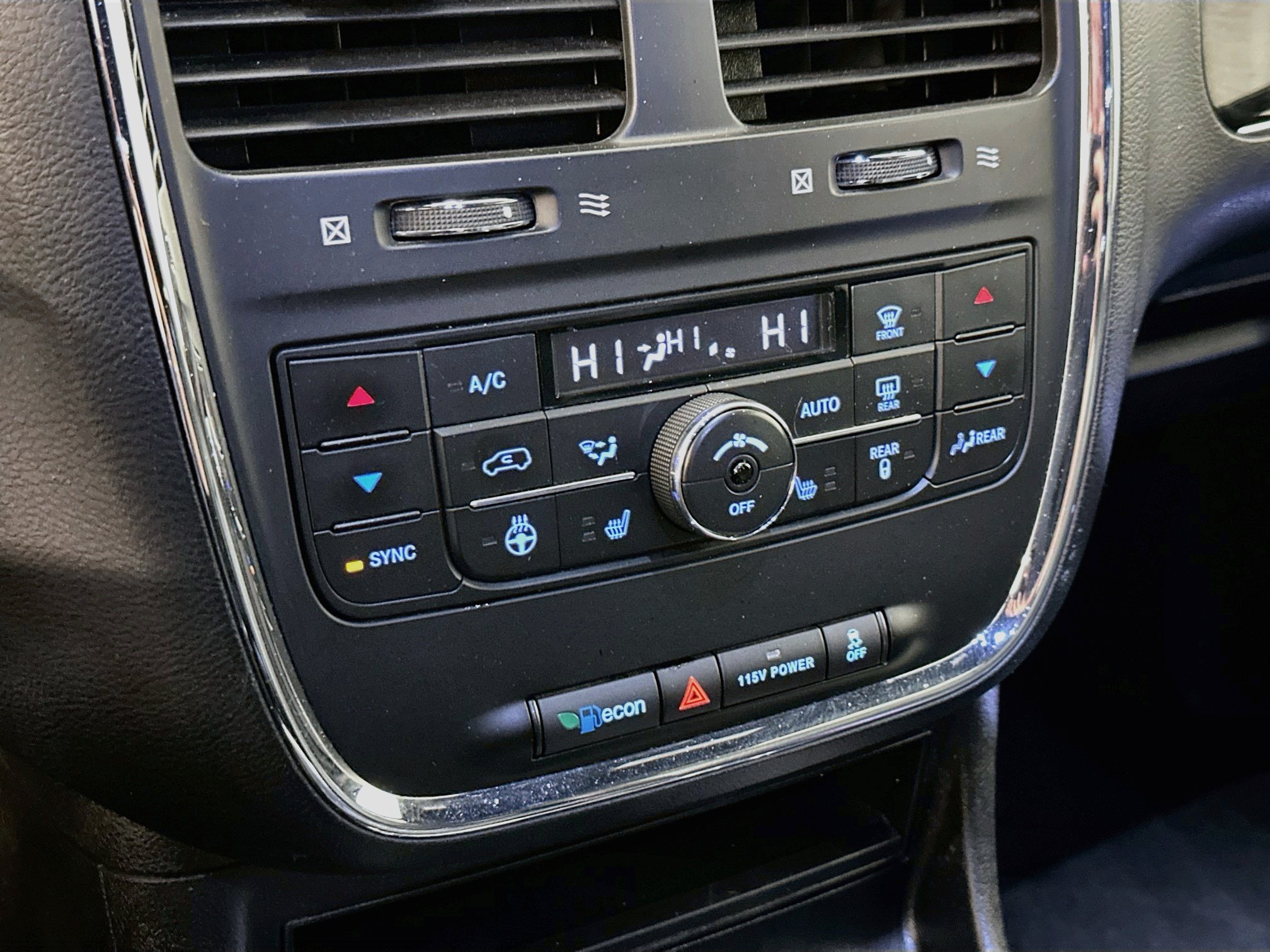 Used 2018 Dodge Grand Caravan GT FWD image 23