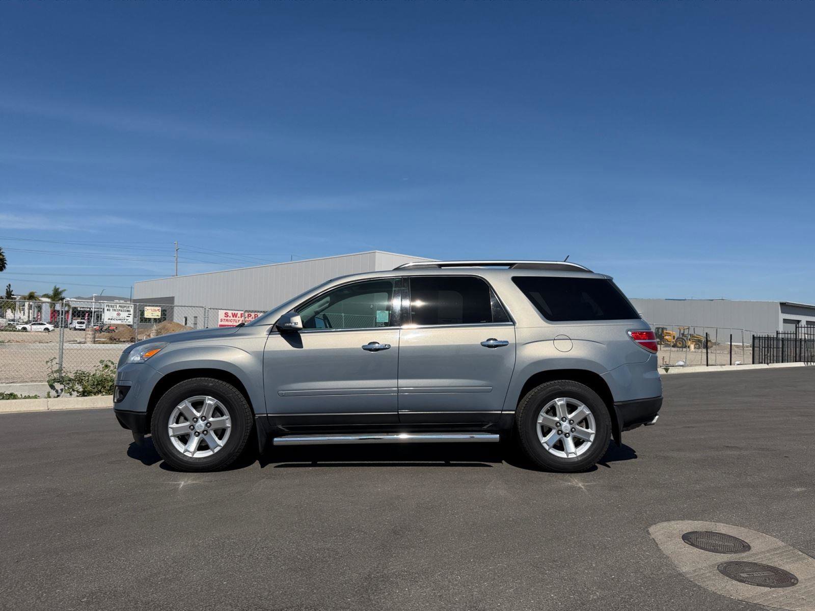 Used 2008 Saturn Outlook XR w/ Premium Trim Package image 21