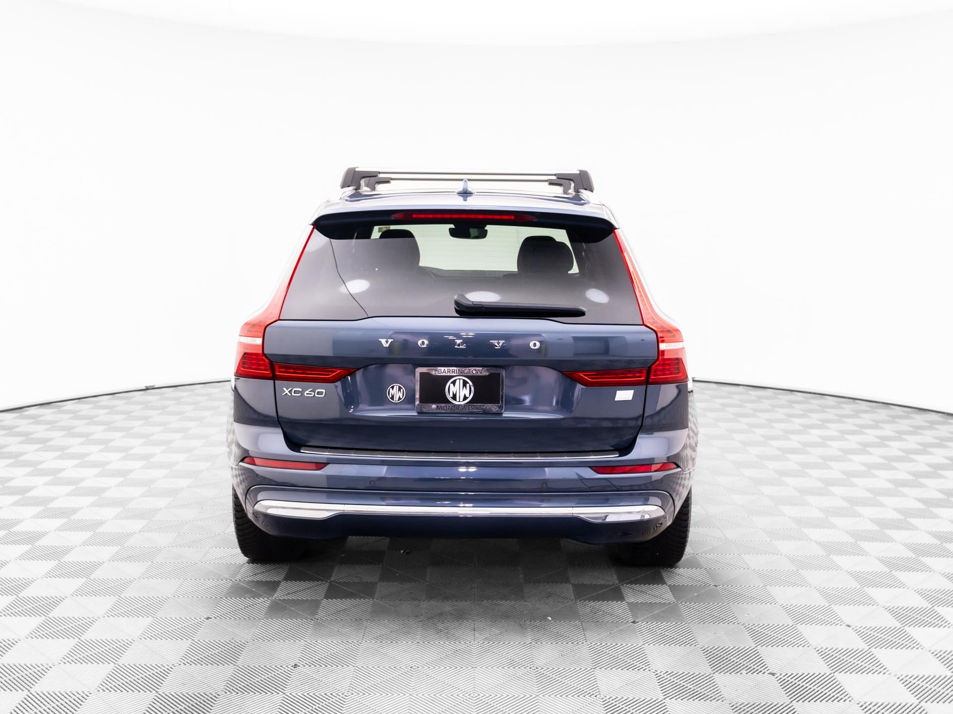 Used 2023 Volvo XC60 T8 Ultimate AWD/4WD image 4