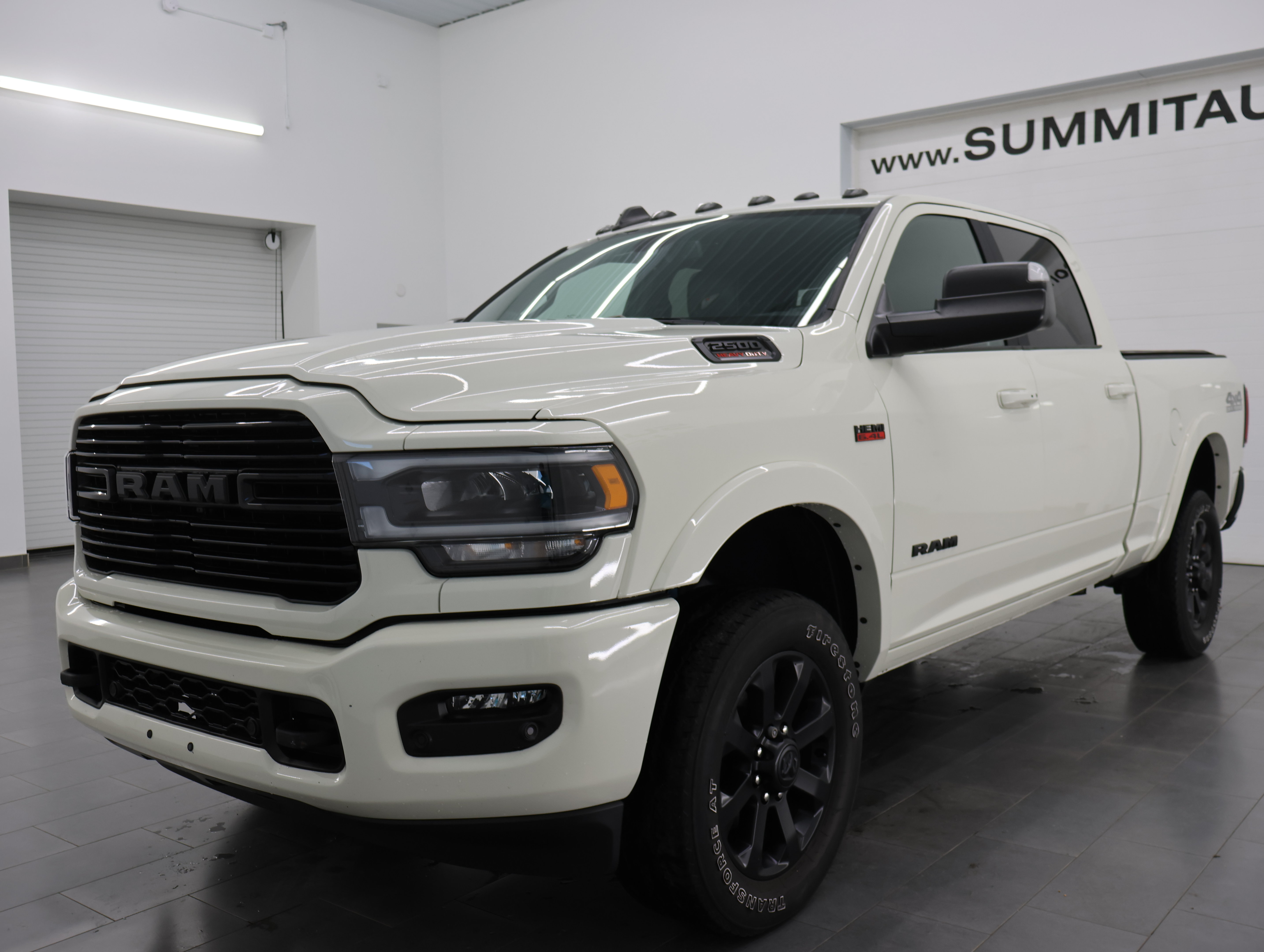 Used 2022 RAM 2500 Laramie w/ Night Edition AWD/4WD image 6