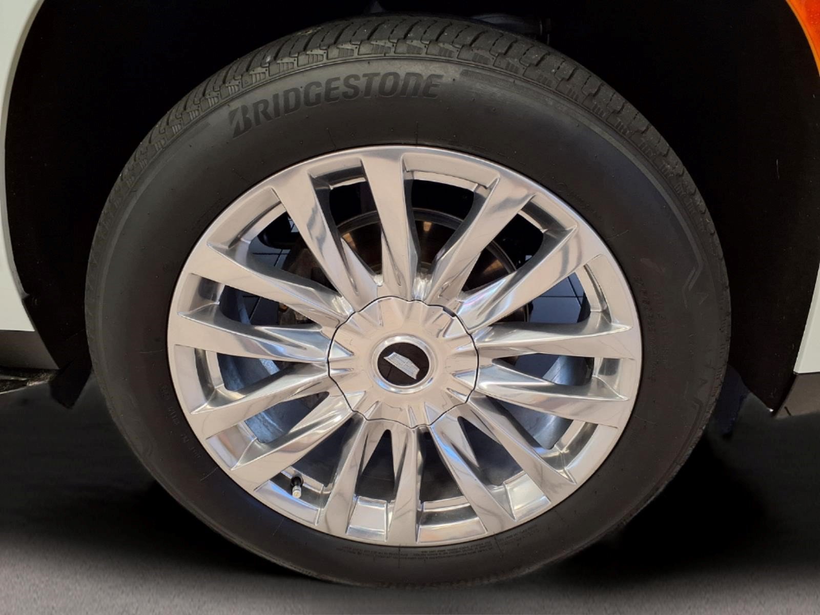 Certified 2024 Cadillac Escalade ESV Premium Luxury RWD image 8