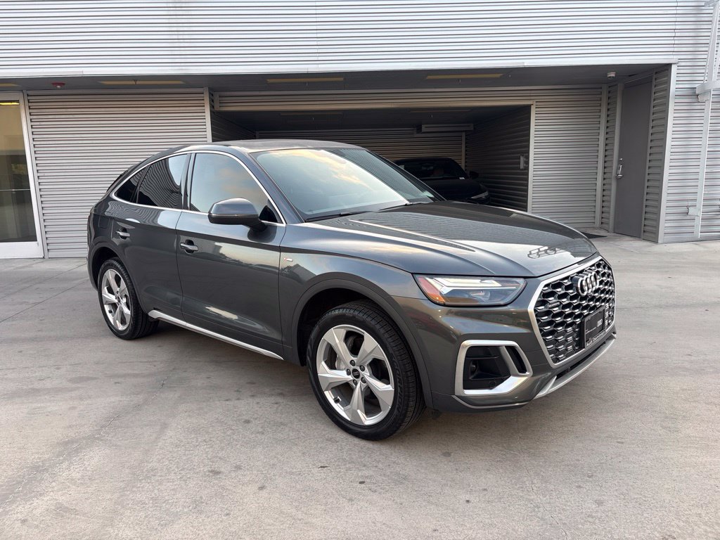 Used 2024 Audi Q5 2.0T Premium Plus w/ Premium Plus Package AWD/4WD image 3