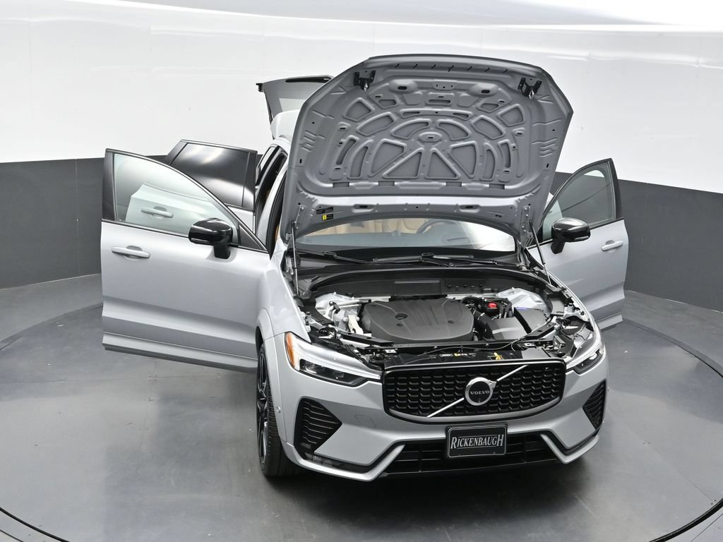 Used 2024 Volvo XC60 B5 Ultimate w/ Protection Package Premier AWD/4WD image 41