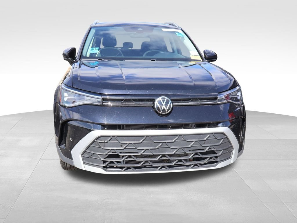 Used 2025 Volkswagen Taos SE AWD/4WD image 8
