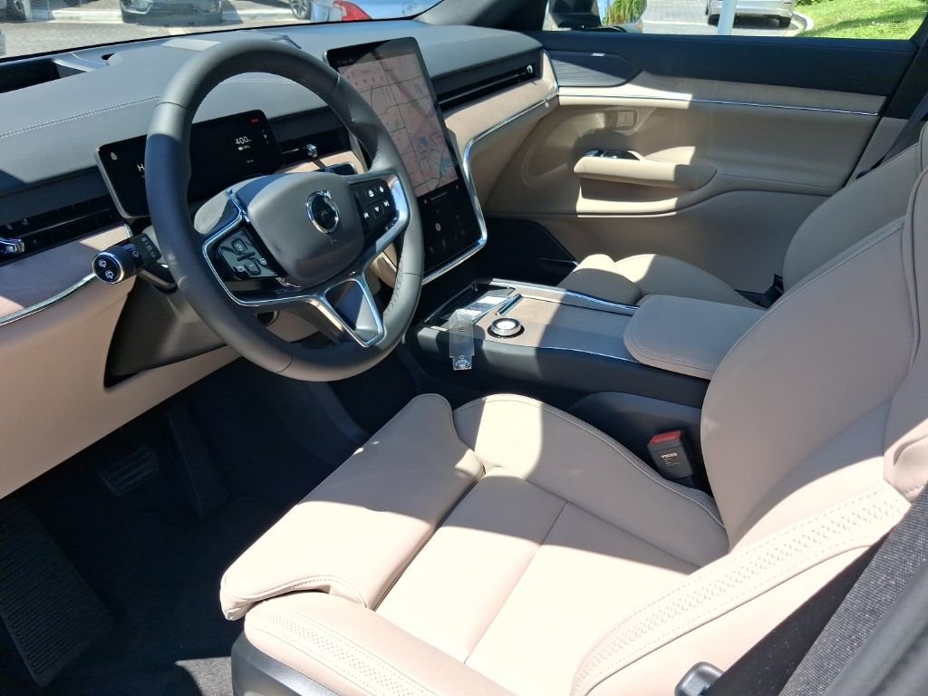 New 2026 Volvo EX90 Plus RWD image 7