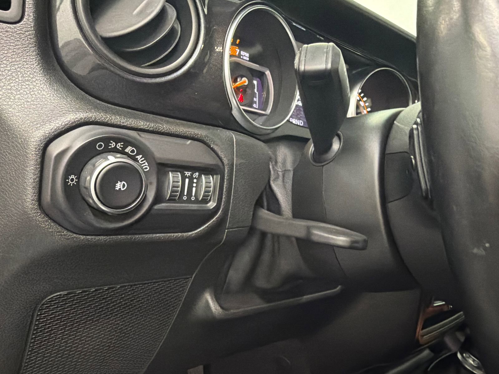 Used 2022 BMW X4 xDrive30i w/ Premium Package 2 image 33