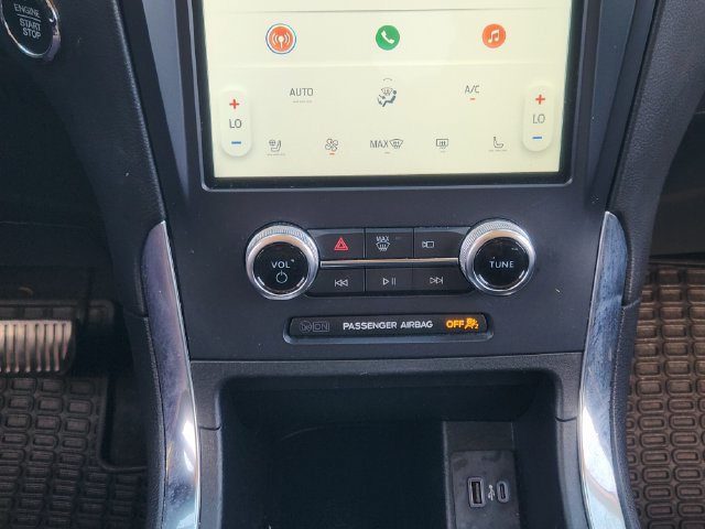 Used 2023 Ford Edge Titanium AWD/4WD image 19