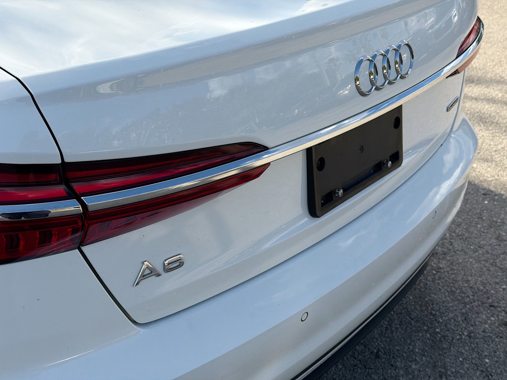 Used 2024 Audi A6 Premium Plus image 11