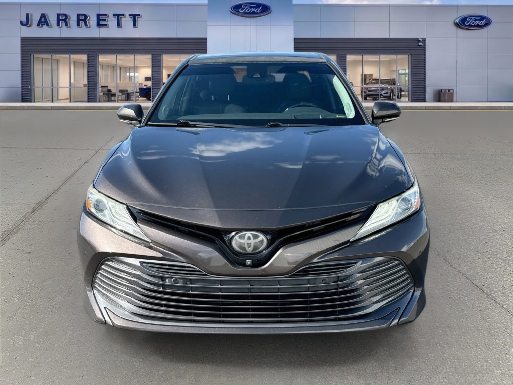 Used 2019 Toyota Camry XLE w/ Driver Assist Package FWD image 2