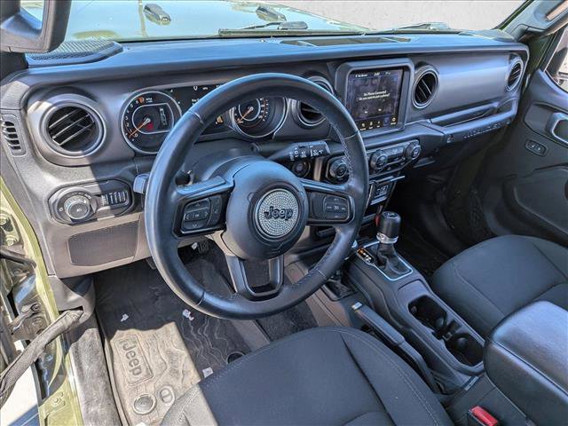 Used 2022 Jeep Wrangler Unlimited Sport AWD/4WD image 9