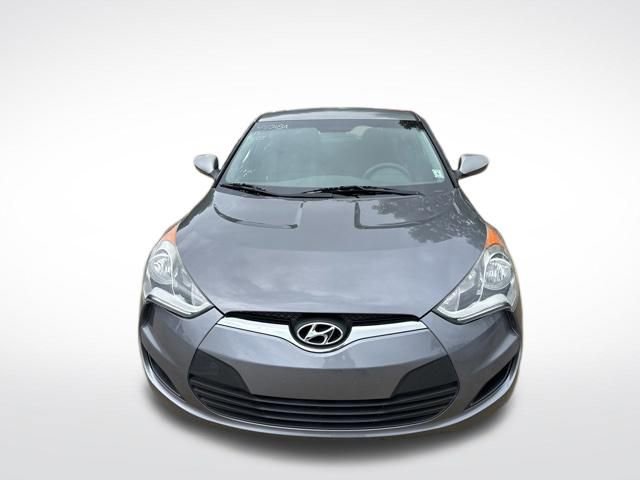 Used 2015 Hyundai Veloster FWD image 8