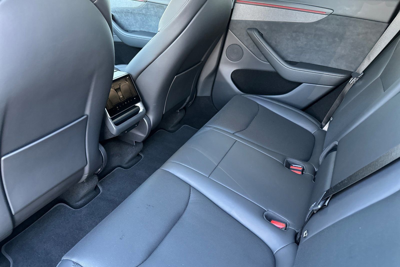 Used 2026 Tesla Model Y Long Range image 14