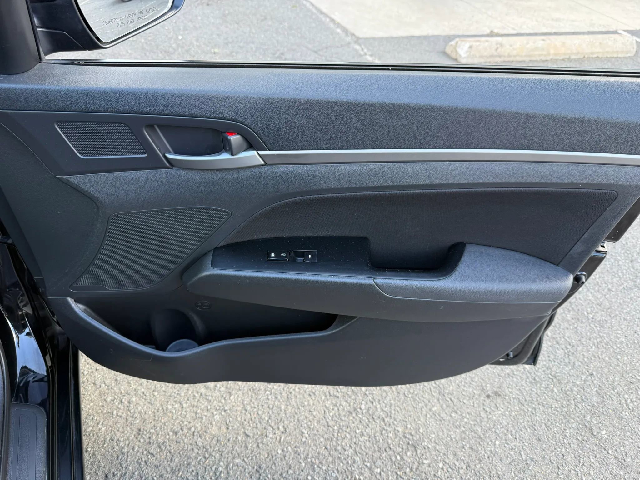 Used 2018 Hyundai Elantra Value Edition FWD image 17
