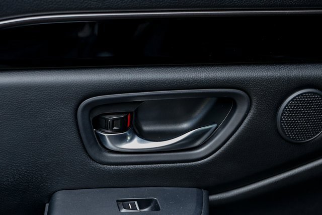 Used 2025 Honda Pilot TrailSport image 24